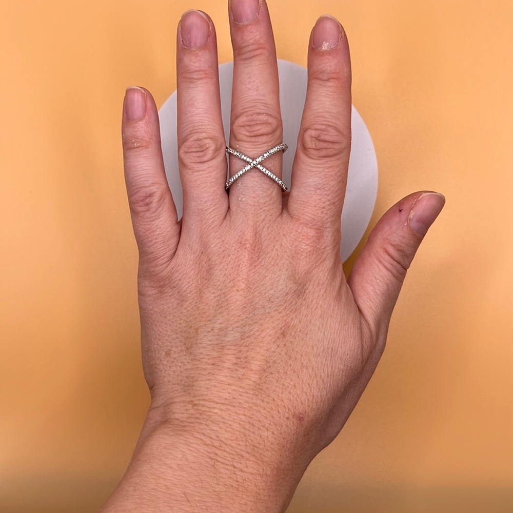 Silver ring - Picture 2 of 4